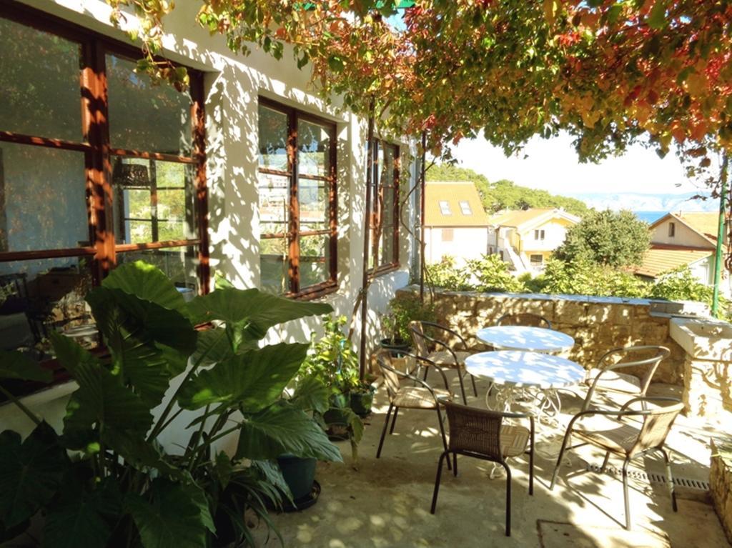 Apartments Skrivaneli Jelsa  Εξωτερικό φωτογραφία