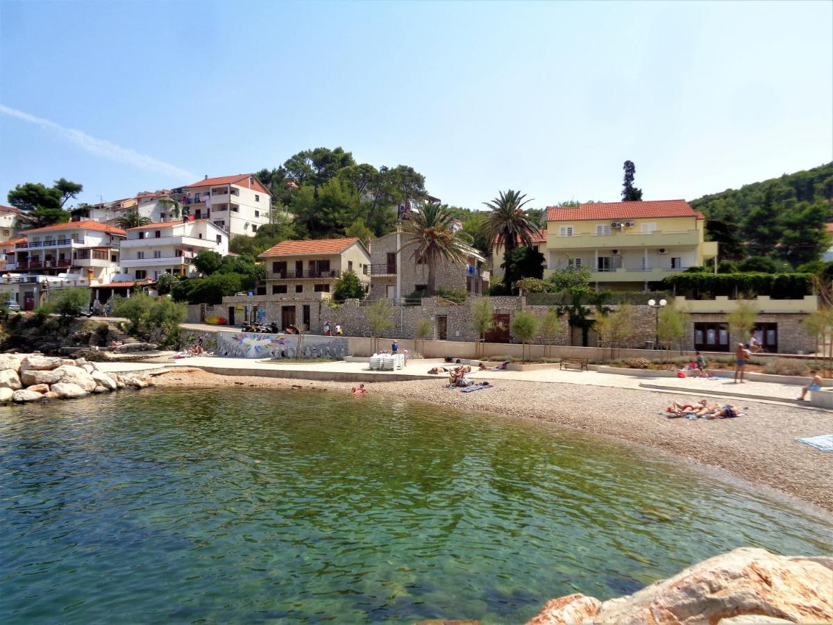 Apartments Skrivaneli Jelsa  Εξωτερικό φωτογραφία