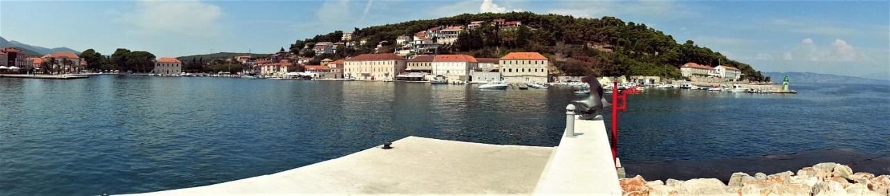Apartments Skrivaneli Jelsa  Εξωτερικό φωτογραφία